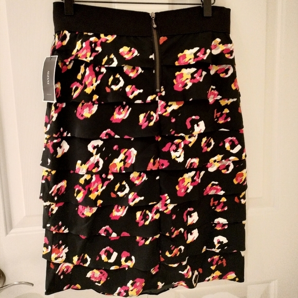 NWT Alfani Ruffle Skirt Size 6 - Picture 3 of 4